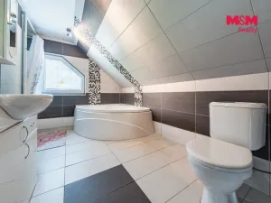 Prodej rodinného domu, Černovice, 140 m2
