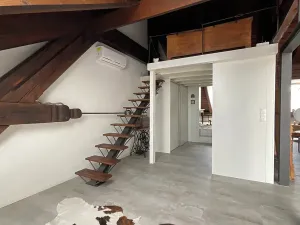 Prodej atypického bytu, Mikulov, Komenského, 164 m2
