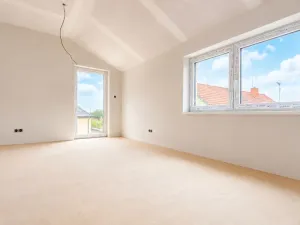 Prodej bytu 3+kk, Holubice, 81 m2