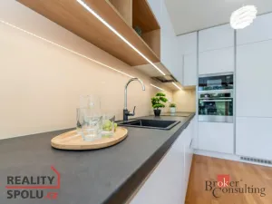 Pronájem bytu 3+kk, Praha - Karlín, Za Karlínským přístavem, 89 m2