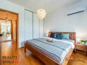 Pronájem bytu 3+kk, Praha - Karlín, Za Karlínským přístavem, 89 m2