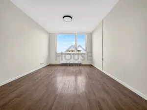 Prodej bytu 2+kk, Praha - Prosek, Prosecká, 42 m2