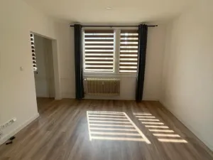 Pronájem bytu 1+1, Třebíč - Nové Dvory, Obránců míru, 36 m2