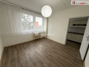 Pronájem bytu 2+1, Plzeň - Skvrňany, Macháčkova, 58 m2