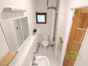 Pronájem bytu 2+kk, Praha, Bělehradská, 49 m2