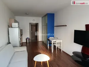 Pronájem bytu 1+kk, Praha - Střížkov, Makedonská, 33 m2