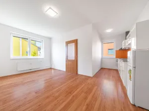 Prodej bytu 2+kk, Jinočany, Za Devítkou, 39 m2