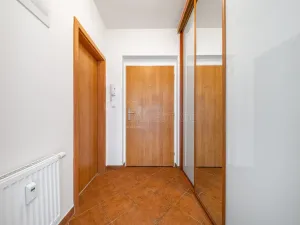 Prodej bytu 2+kk, Jinočany, Za Devítkou, 39 m2