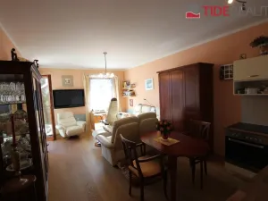 Pronájem bytu 2+kk, Praha - Uhříněves, V bytovkách, 60 m2