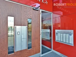 Pronájem bytu 1+kk, Praha - Libeň, Nad Okrouhlíkem, 48 m2