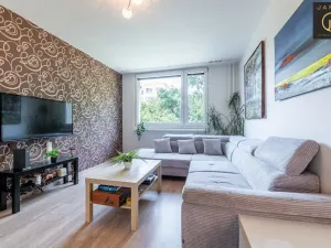 Prodej bytu 3+1, Praha - Kobylisy, Jelínkova, 61 m2