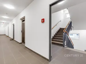 Prodej bytu 1+kk, Praha - Hlubočepy, Fabiánové, 31 m2