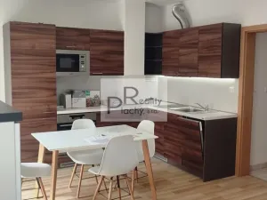 Pronájem bytu 2+kk, Znojmo, Pražská, 43 m2