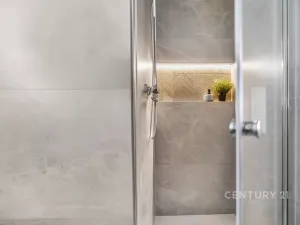 Pronájem bytu 1+kk, Praha - Žižkov, Jeseniova, 28 m2