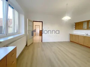 Pronájem rodinného domu, Praha, Formanská, 70 m2
