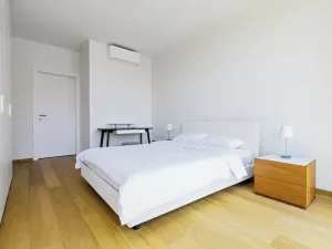 Pronájem bytu 2+kk, Praha - Smíchov, 60 m2