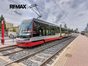 Prodej bytu 2+kk, Praha - Strašnice, Názovská, 60 m2