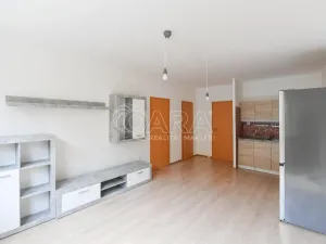 Pronájem bytu 2+kk, Praha - Modřany, Daškova, 41 m2
