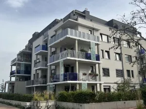 Pronájem bytu 2+kk, Praha - Dolní Chabry, K Beranovu, 74 m2