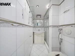 Prodej bytu 2+1, Karlovy Vary - Rybáře, Plešivecká, 64 m2