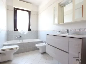 Prodej bytu 3+1, Villa Rosa,, 91 m2