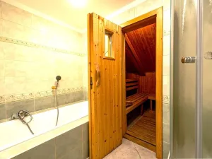 Pronájem bytu 3+1, Praha, Viktora Huga, 164 m2