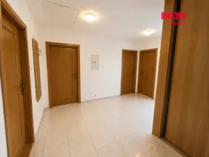 Pronájem bytu 3+1, Hostivice, U Školičky, 113 m2