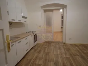 Pronájem bytu 3+1, Jaroměř - Josefov, 79 m2