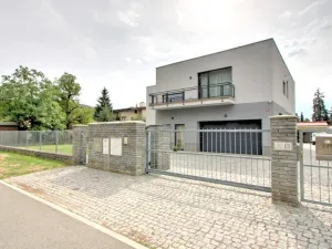 Pronájem bytu 2+kk, Dobřichovice, Anglická, 70 m2