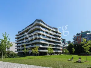 Prodej obchodního prostoru, Praha - Karlín, Karolinská, 59 m2