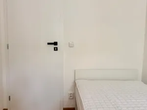 Pronájem pokoje, Hradec Králové - Slezské Předměstí, Markovická, 15 m2