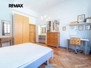 Pronájem bytu 3+1, Praha - Malá Strana, Valdštejnské náměstí, 91 m2