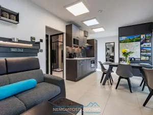 Pronájem rodinného domu, Nový Šaldorf-Sedlešovice - Sedlešovice, U Splavu, 182 m2