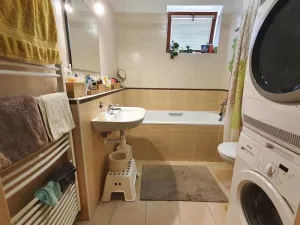 Pronájem bytu 2+kk, Praha, Rižská, 65 m2