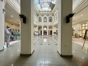 Pronájem obchodního prostoru, Olomouc, Dolní náměstí, 27 m2