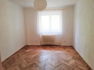 Pronájem bytu 2+1, Praha - Hloubětín, Konzumní, 53 m2