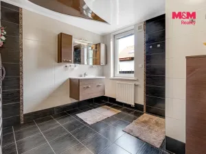 Prodej rodinného domu, Předboj, Pod Hřištěm, 283 m2