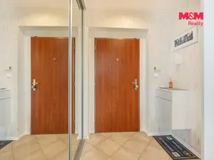 Prodej bytu 2+kk, Praha - Suchdol, Holubí, 40 m2