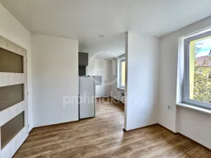 Pronájem bytu 2+kk, Moravský Krumlov, Husova, 52 m2