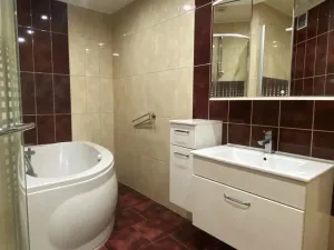 Prodej bytu 2+1, Mikulov, St. Živného, 61 m2