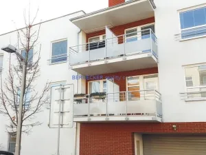 Pronájem bytu 1+kk, Hradec Králové, Rybova, 30 m2