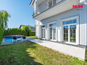 Prodej kanceláře, Šestajovice, U Váhy, 356 m2