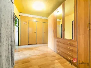 Prodej bytu 3+1, Beroun - Beroun-Město, Tovární, 71 m2
