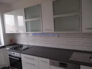 Pronájem bytu 2+1, Hradec Králové, Horova, 56 m2