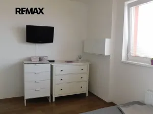 Pronájem bytu 2+kk, Praha - Letňany, Pavla Beneše, 48 m2