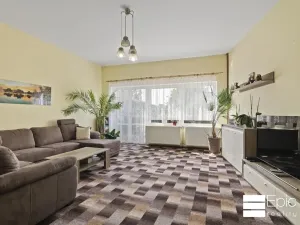 Prodej rodinného domu, Tišice, Okružní, 438 m2