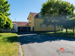 Prodej obchodního prostoru, Nýřany, Staročeské nám., 3458 m2