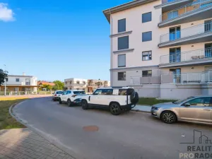 Pronájem bytu 2+kk, Pardubice, U Sportovní školy, 52 m2