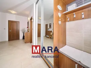Prodej bytu 3+kk, Olomouc, Novosadský dvůr, 92 m2