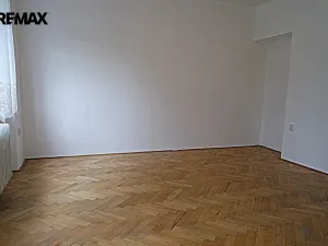 Prodej bytu 1+kk, Hradec Králové, Labská kotlina, 30 m2